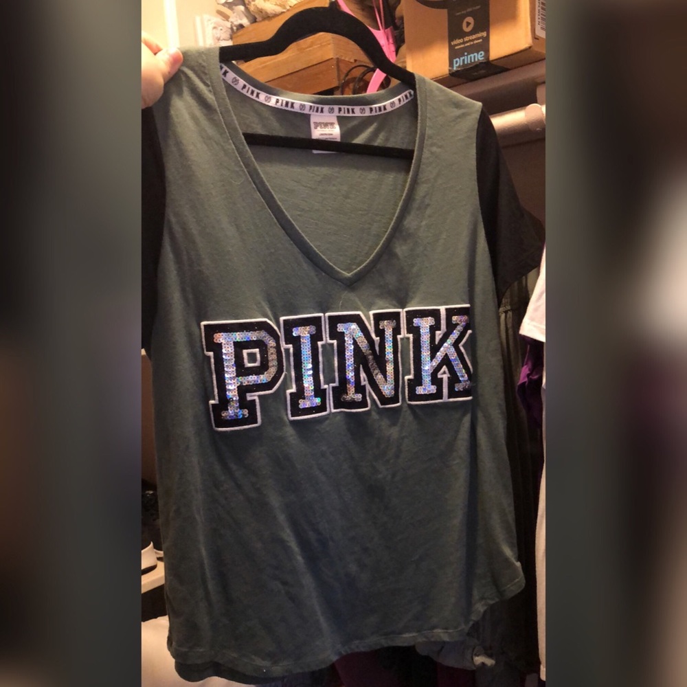 VS PINK t-shirt